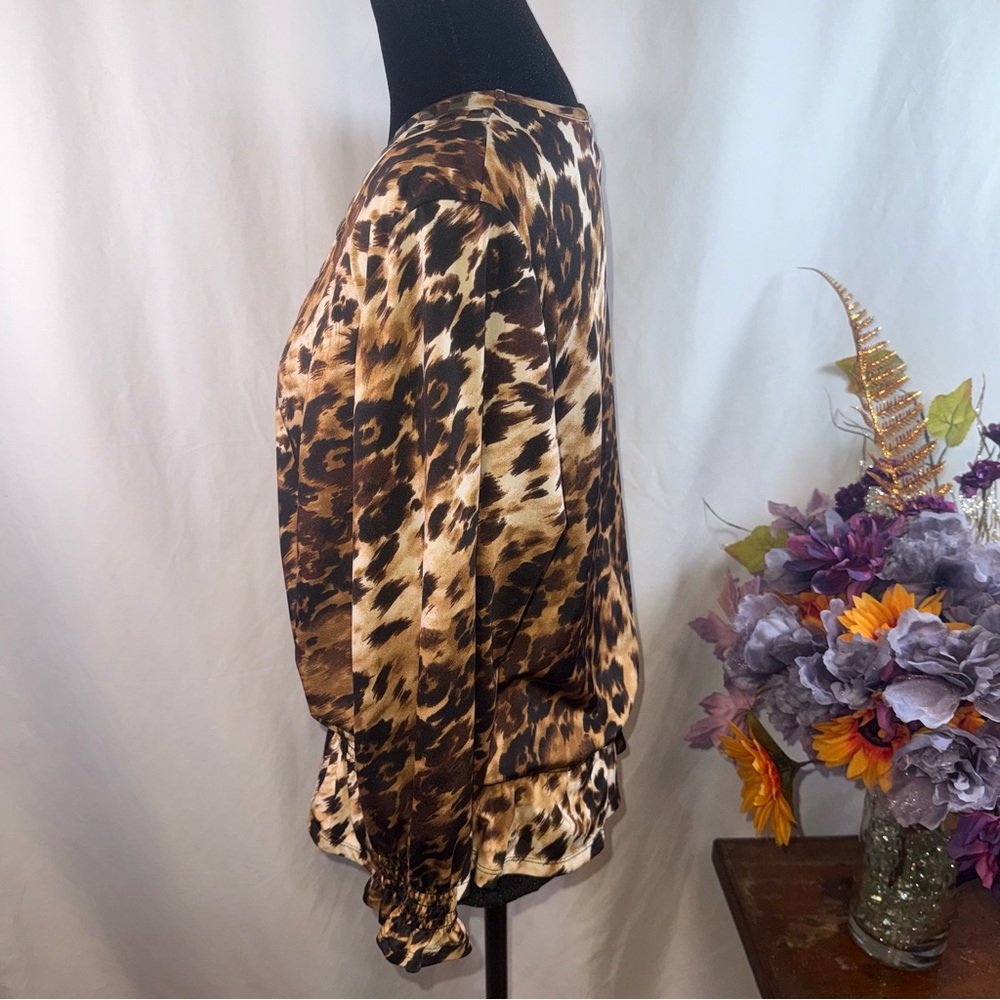 Valerie Stevens Petite Leopard Studded V-Neck Blouse PXL Chic Fall Top - Picture 2 of 8
